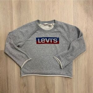 LEVI’S Cropped sweatshirt on grey with logo colour front